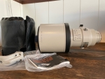 Canon EF 400mm 2.8 IS USM lens with case